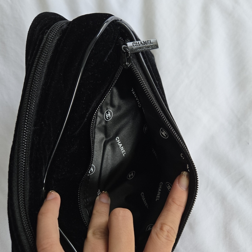 CHANEL Parfums velvet velour makeup cosmetic bag clutch case black - Picture 8 of 12